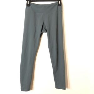 Zella Cropped Low/Mid-Waisted Leggings